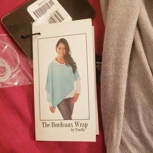 Bordeaux wrap by Noelle